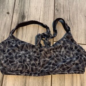 Lululemon Athletica Black and Gray Feather Print Sports Bra size 4